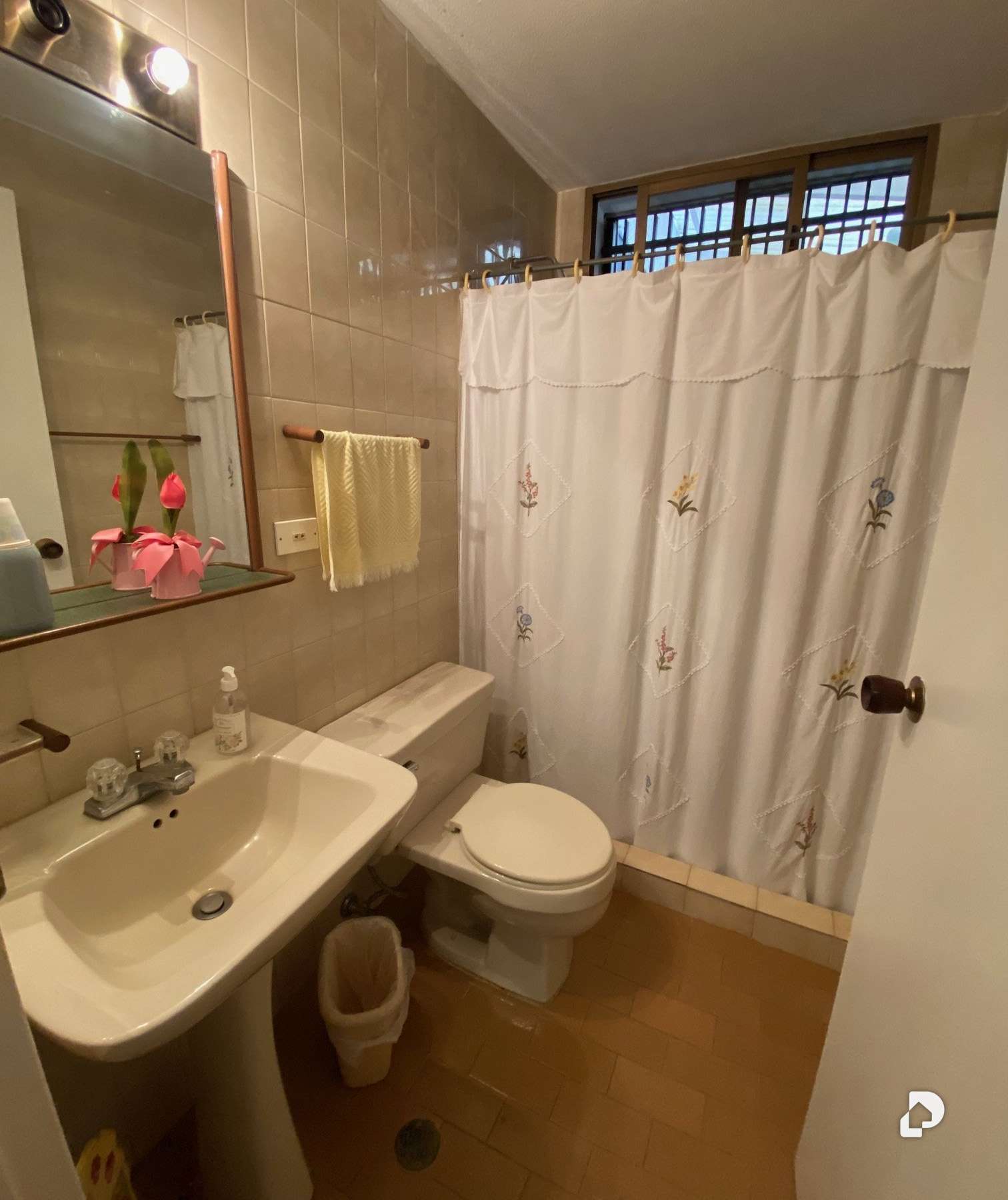 House in El Arroyo, Caracas – 25