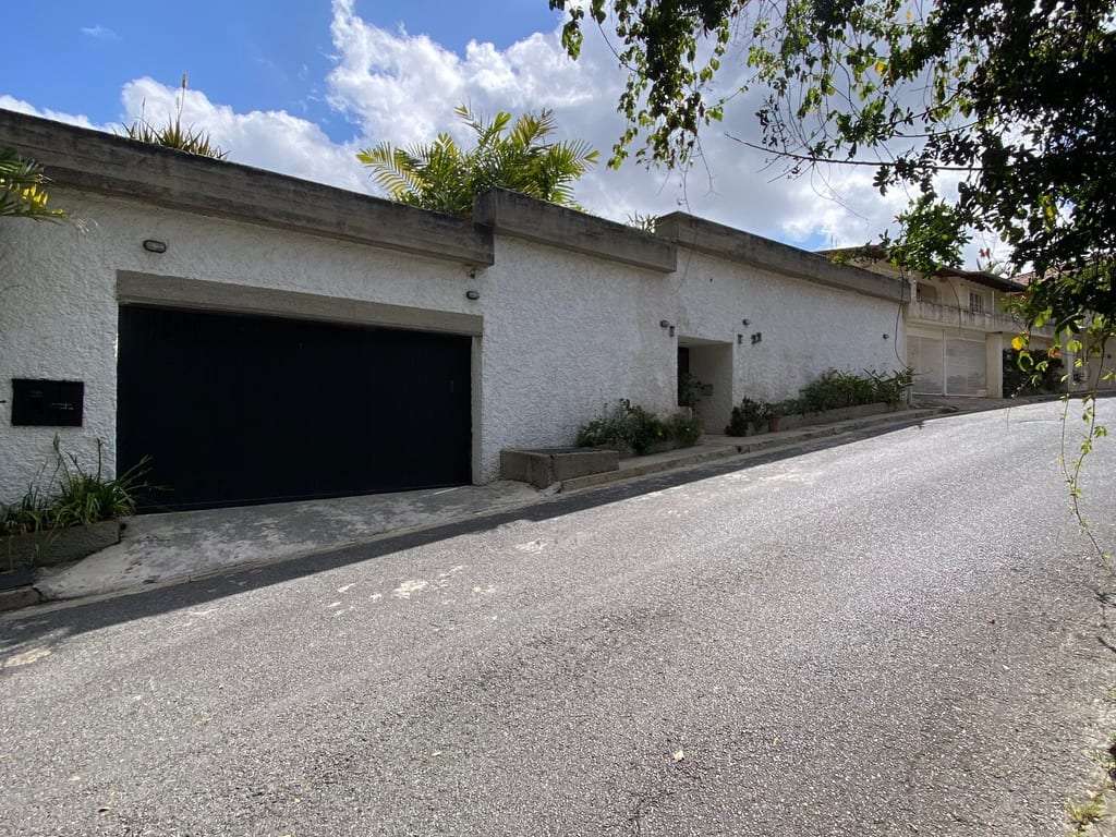 House in El Arroyo, Caracas - 1