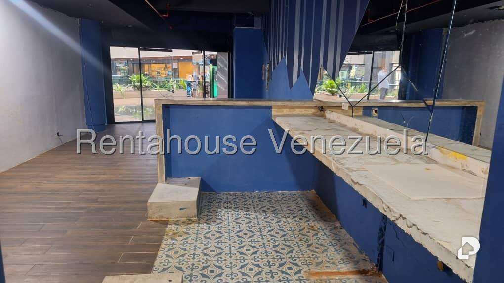Local comercial en Lomas de La Lagunita, Caracas – 3