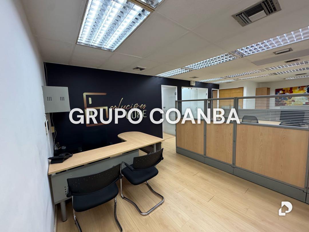 Oficina en Los Palos Grandes, Caracas – 1