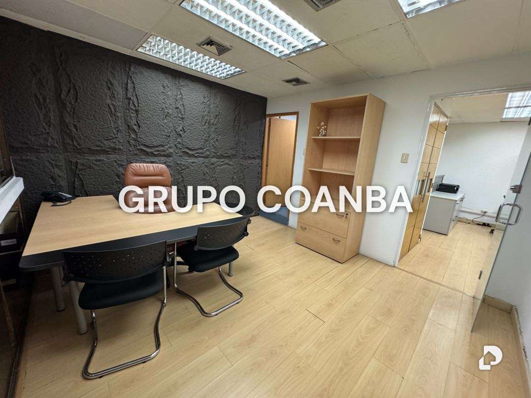 Oficina en Los Palos Grandes, Caracas – 9