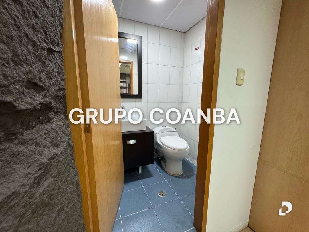 Oficina en Los Palos Grandes, Caracas – 10