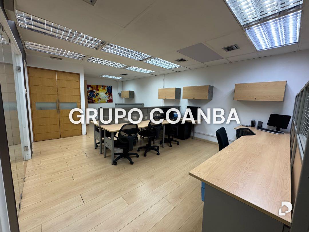 Oficina en Los Palos Grandes, Caracas – 3