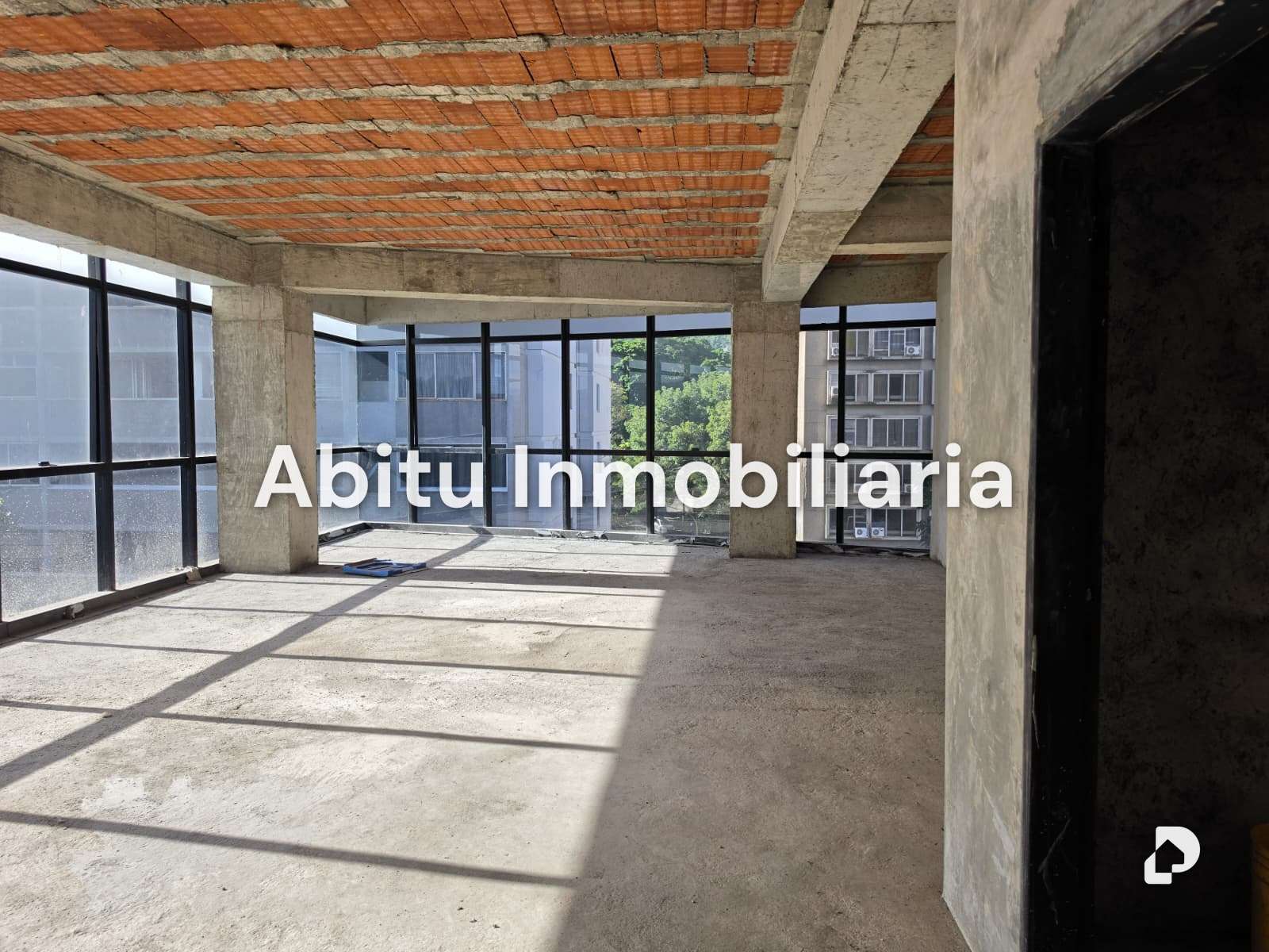 Oficina en Santa Eduvigis, Caracas – 9
