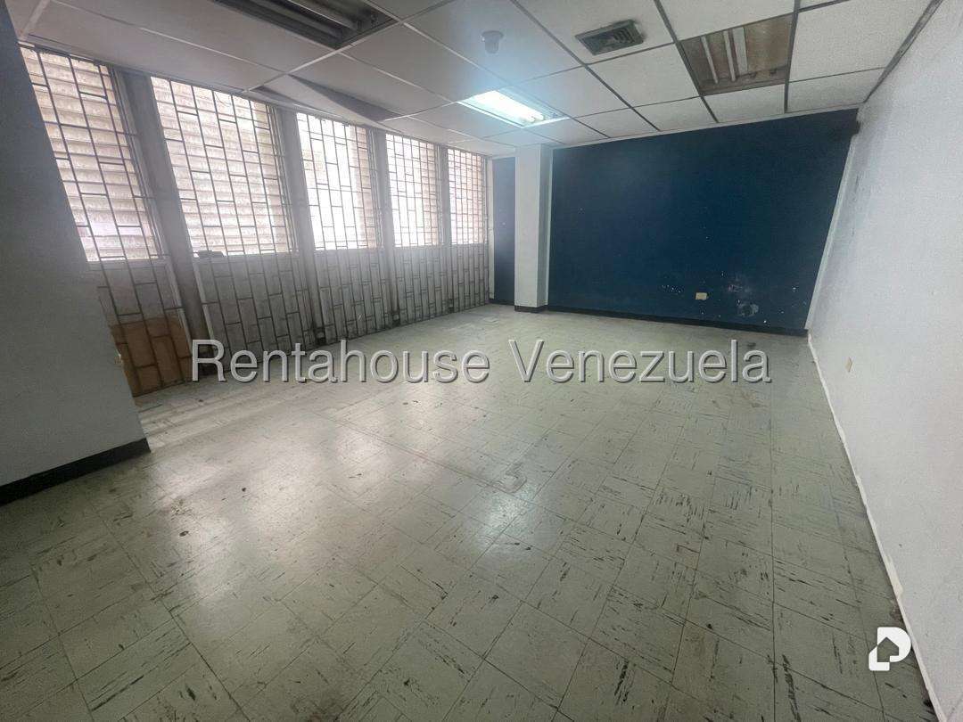 Oficina en El Rosal, Caracas – 14