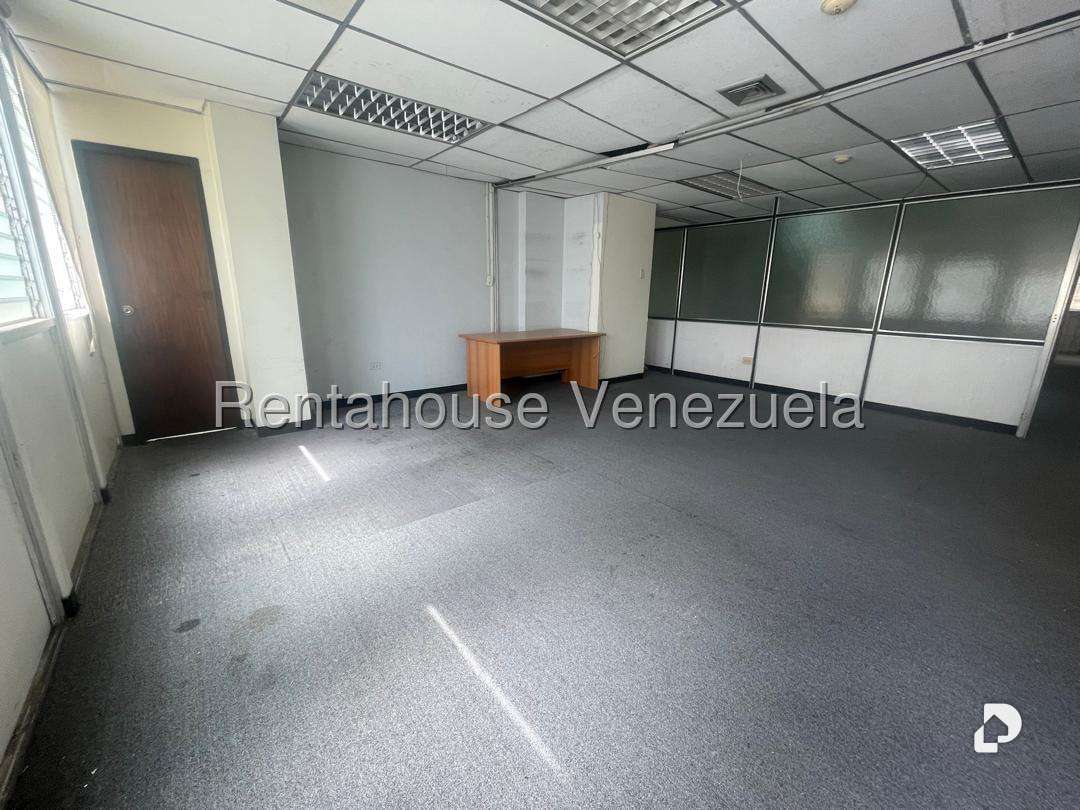 Oficina en El Rosal, Caracas – 9