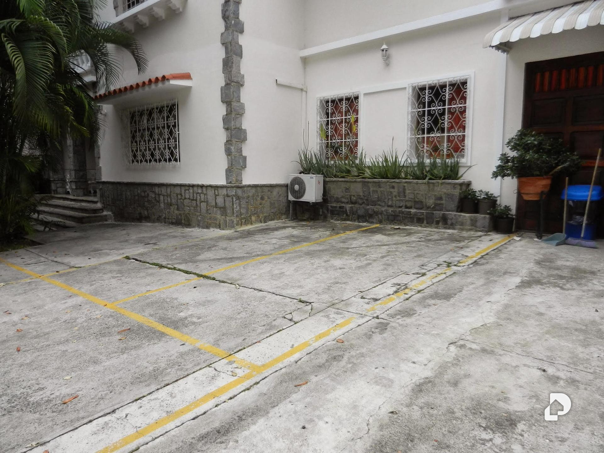Casa en Colinas de Bello Monte, Caracas – 2
