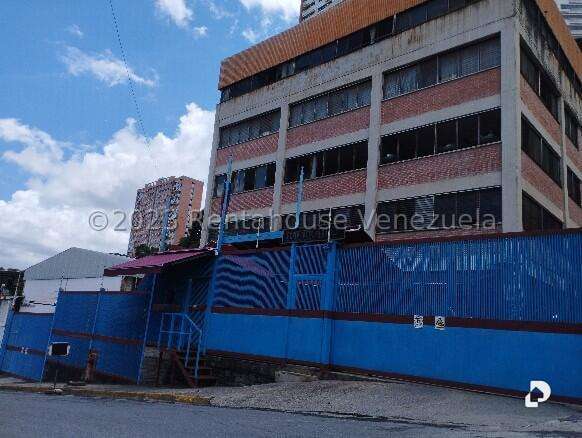Edificio en Palo Verde, Caracas – 1
