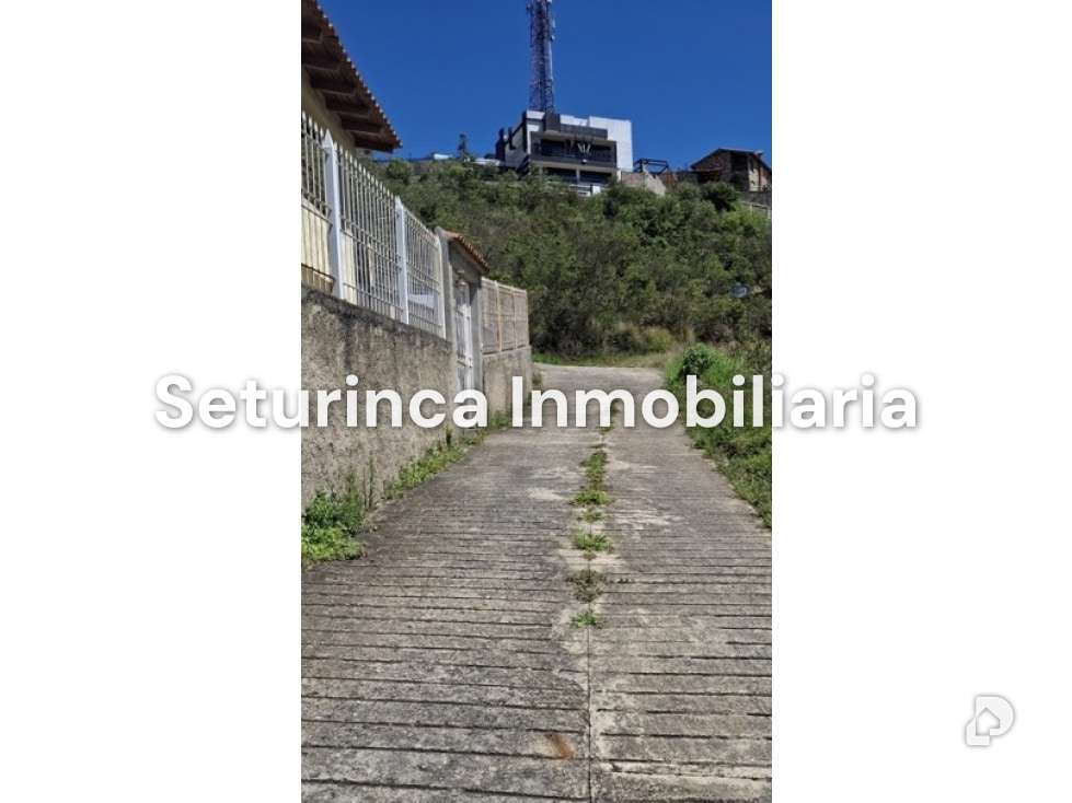 Land in El Junquito, Caracas – 15