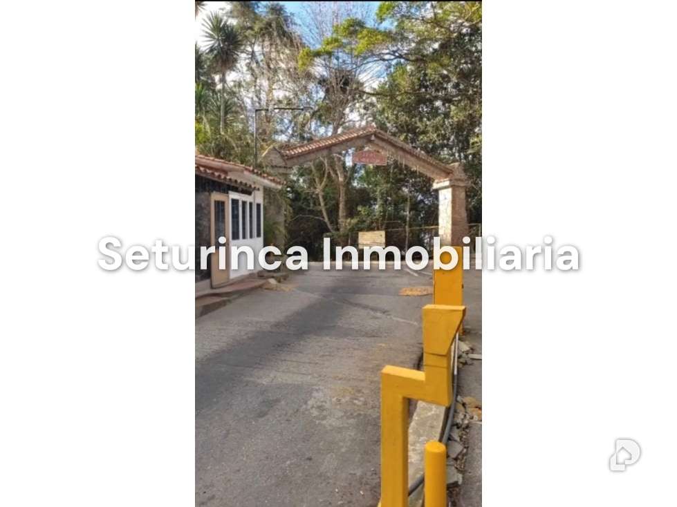 Land in El Junquito, Caracas – 1
