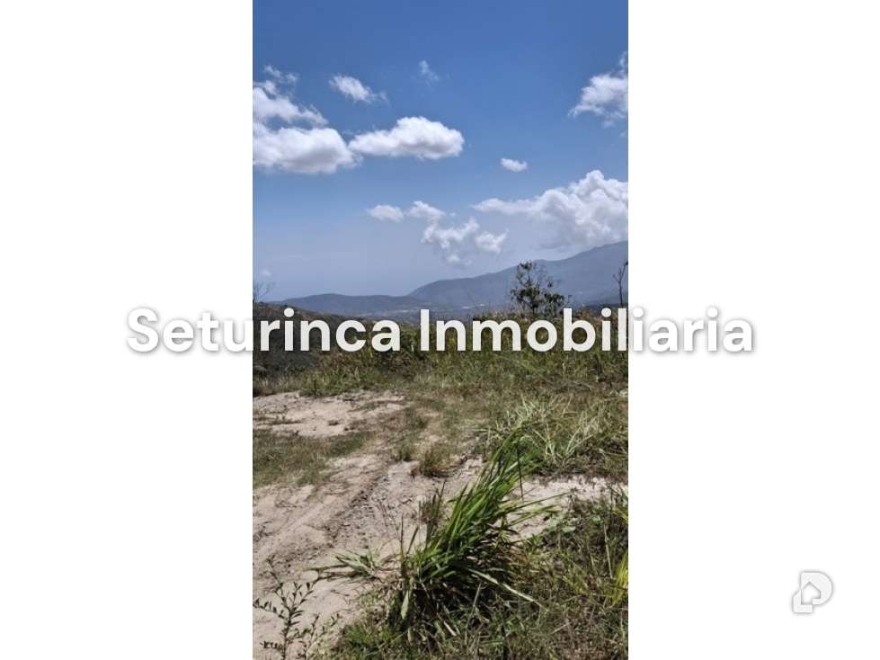 Land in El Junquito, Caracas – 18