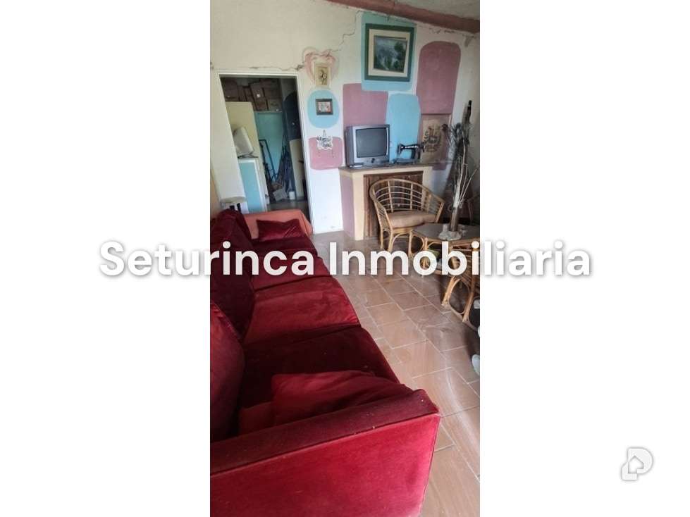 Land in El Junquito, Caracas – 27