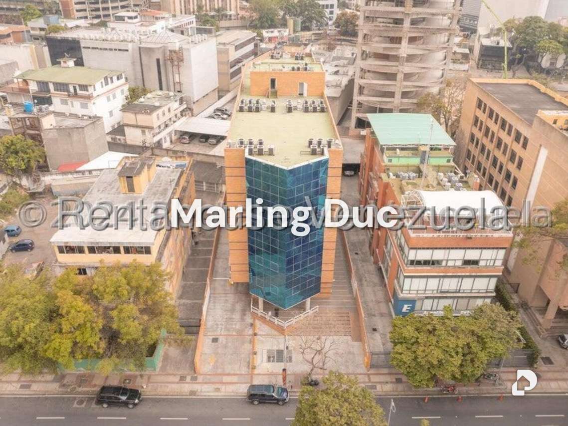 Oficina en Las Mercedes, Caracas – 12