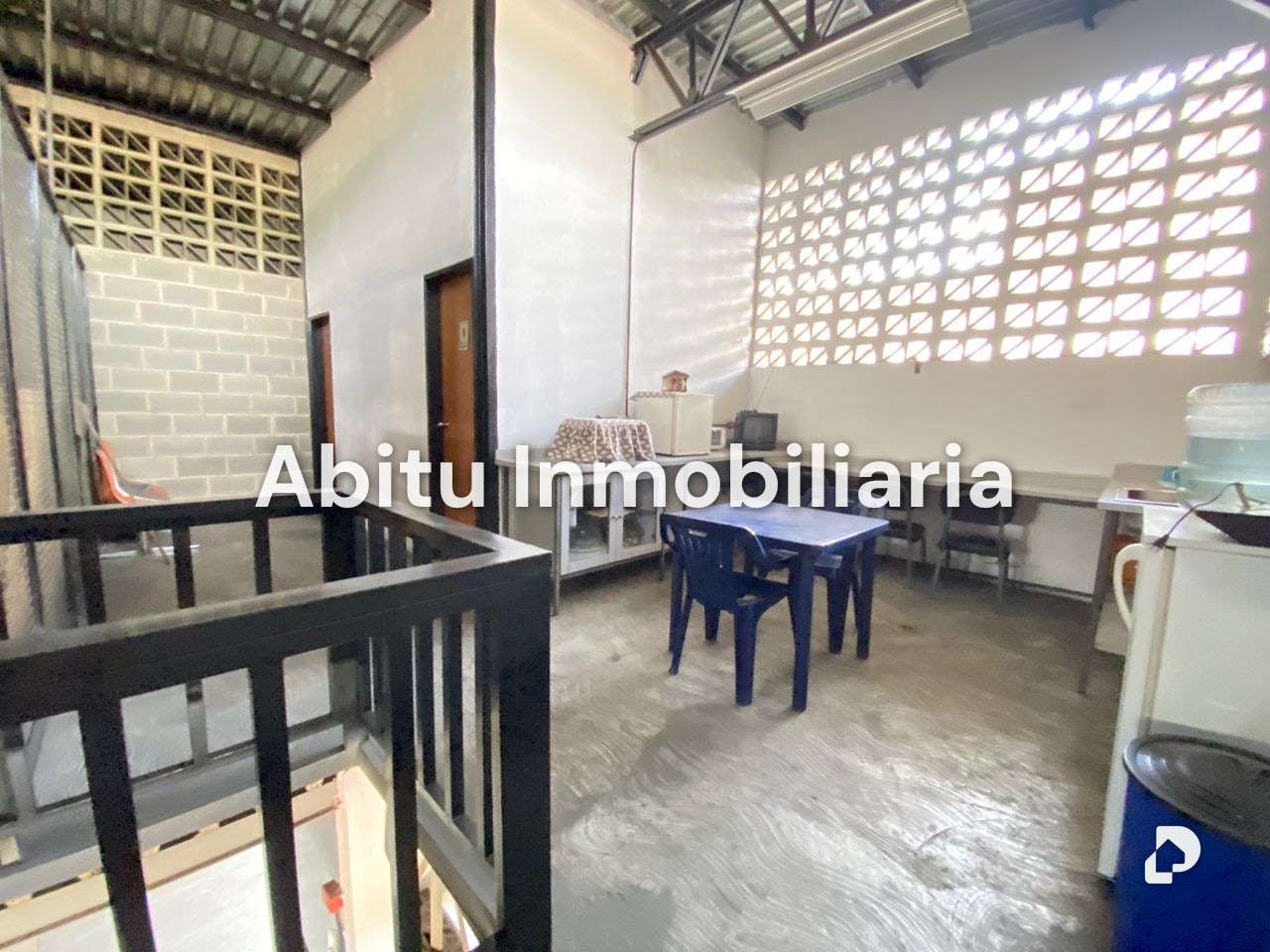 Local comercial en Prado de María, Caracas – 10
