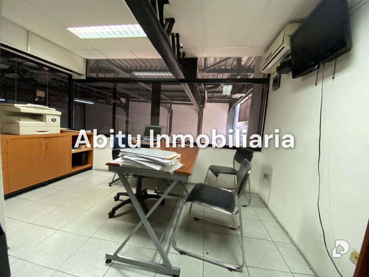 Local comercial en Prado de María, Caracas – 8