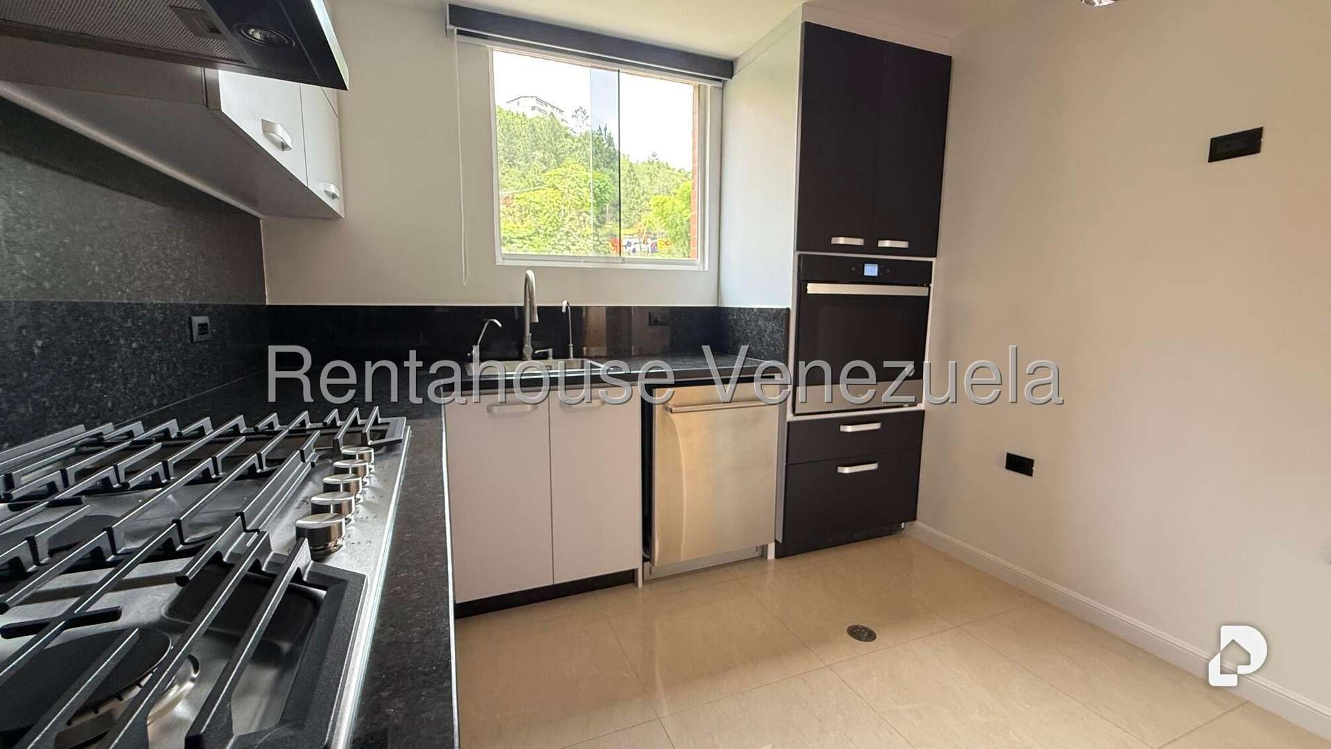 Apartamento en Colinas de La Tahona, Caracas – 11