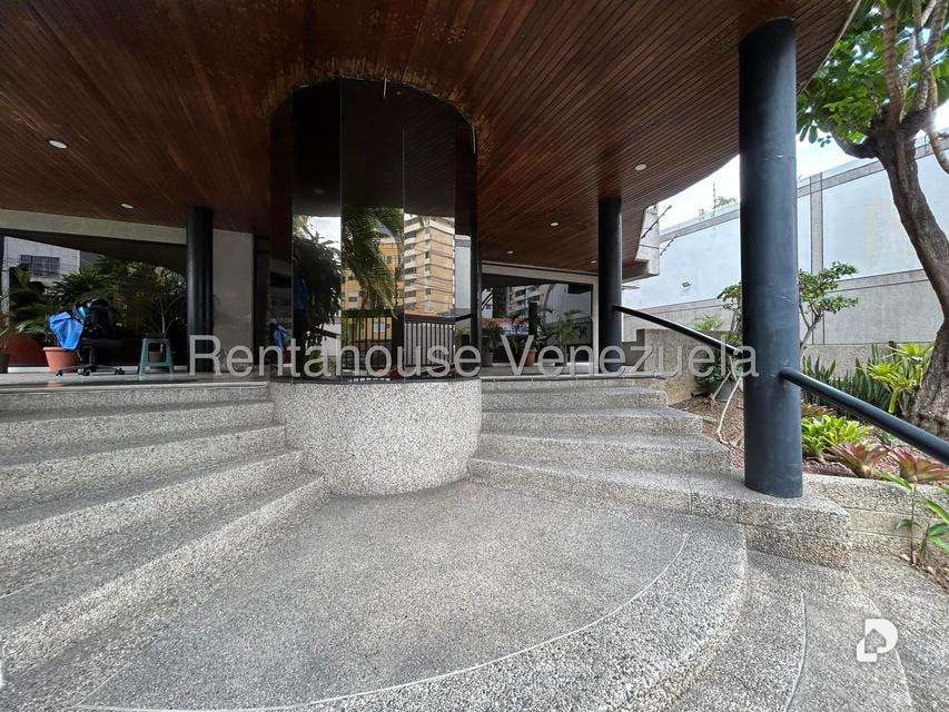 Apartamento en Los Palos Grandes, Caracas – 2