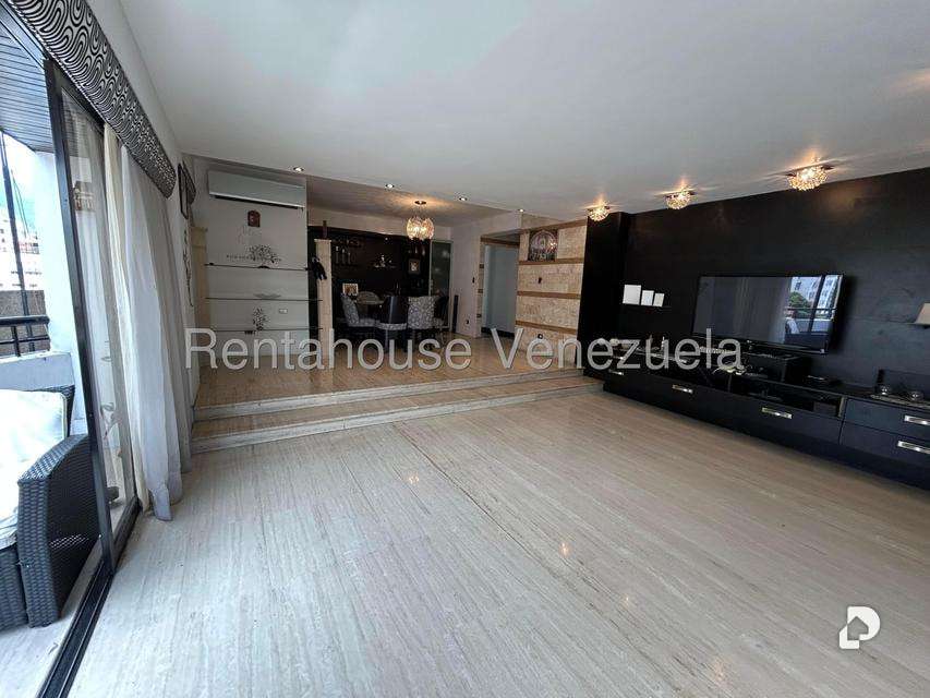 Apartamento en Los Palos Grandes, Caracas – 7