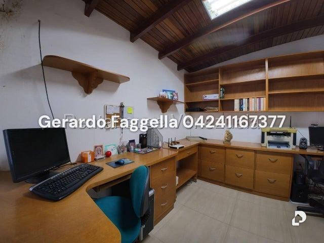 Casa en Colinas de La California, Caracas – 5
