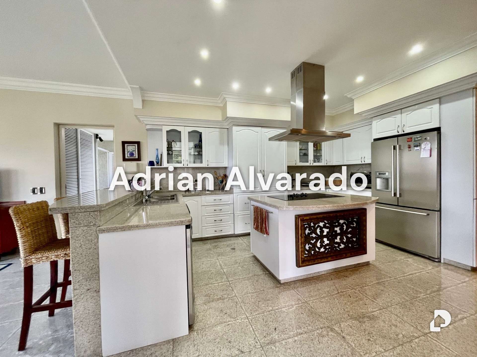 Casa en La Lagunita, Caracas – 9