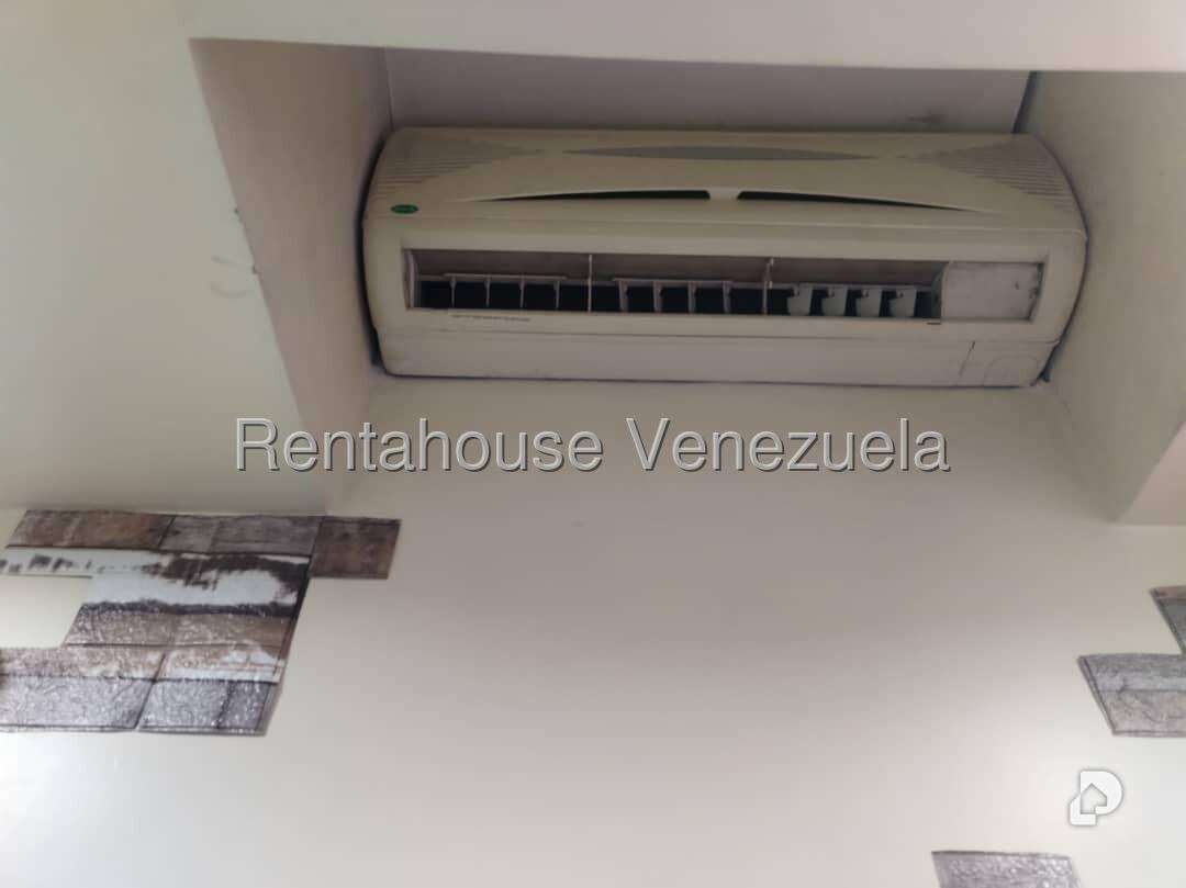 Local comercial en Parroquia La Candelaria, Caracas – 18