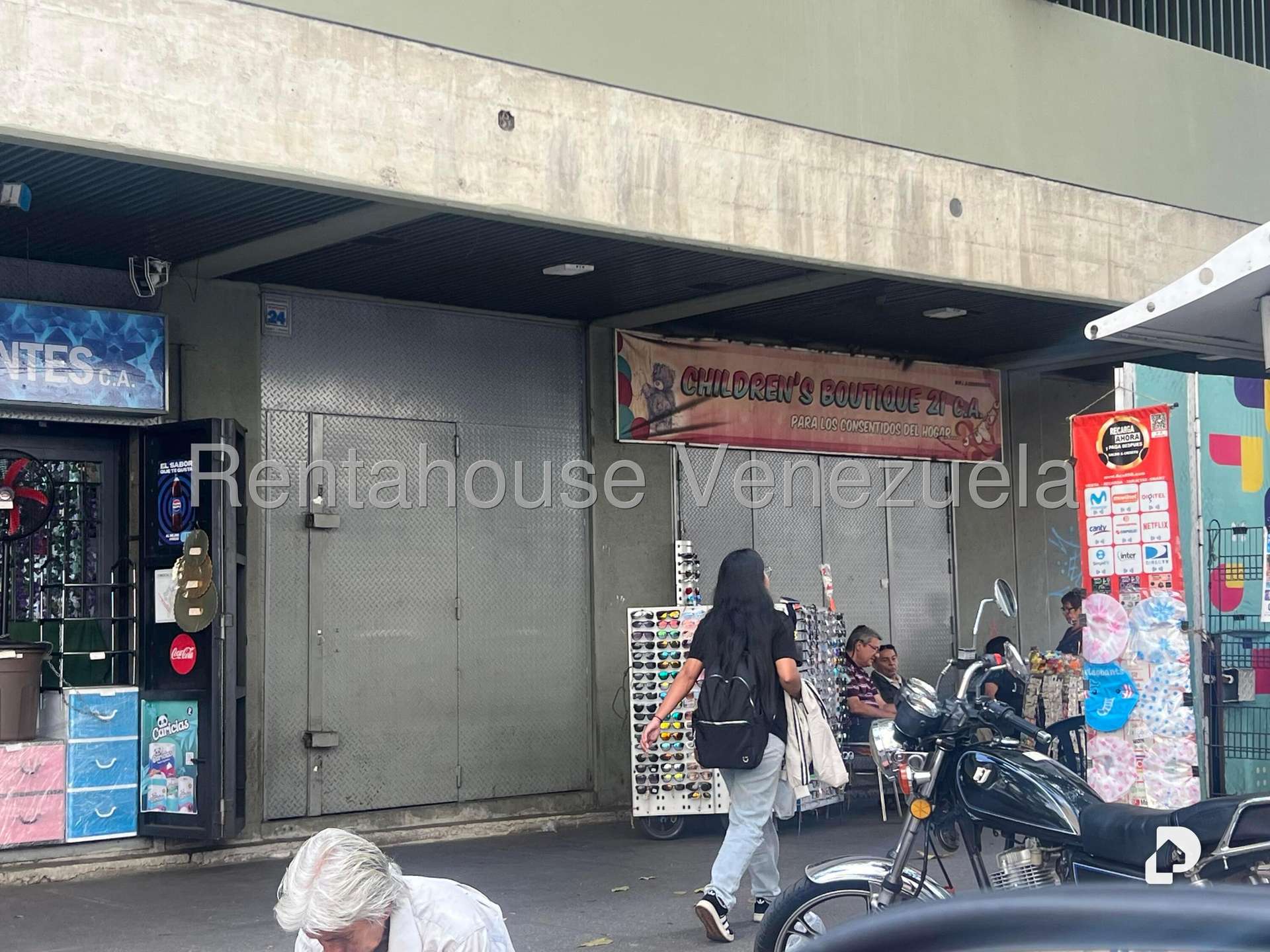 Local comercial en Parroquia La Candelaria, Caracas – 2