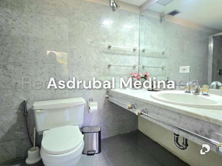 Apartamento en Campo Alegre, Caracas – 11