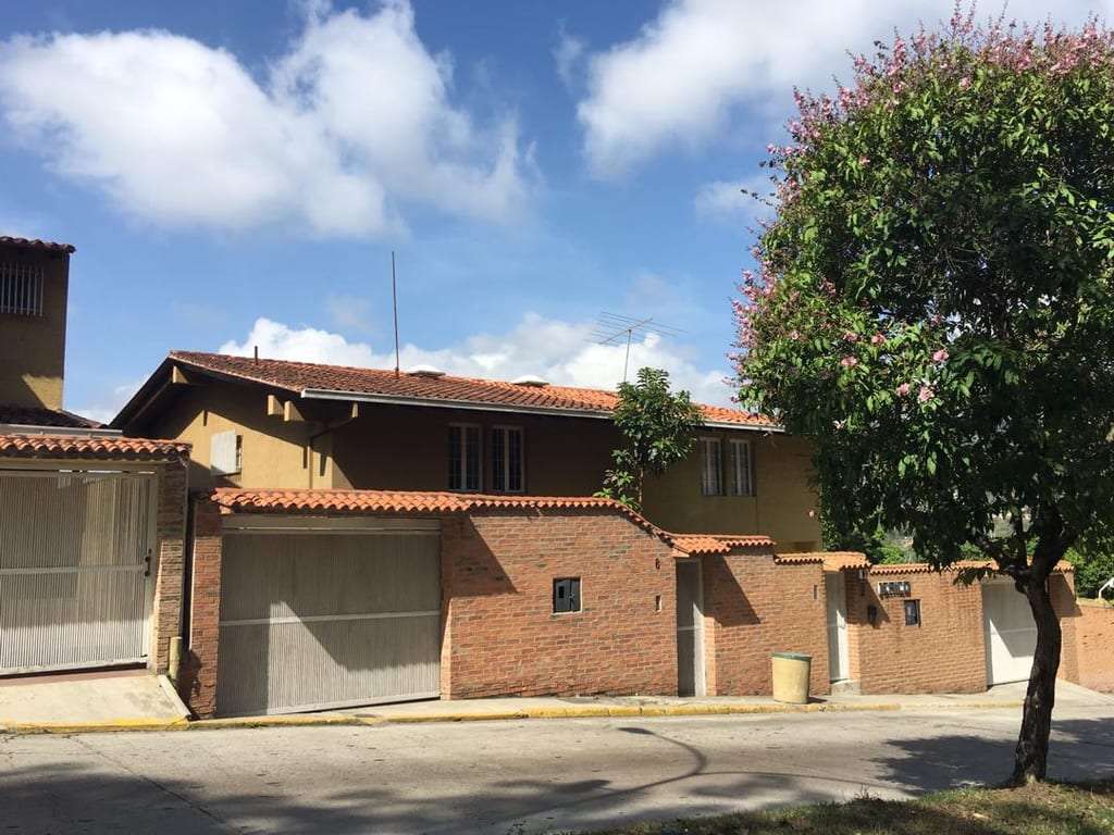 House in El Arroyo, Caracas - 1