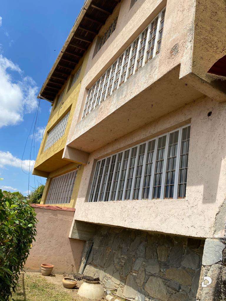 House in El Arroyo, Caracas – 19