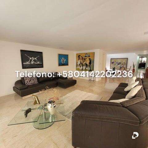 Casa en Cumbres de Curumo, Caracas – 3