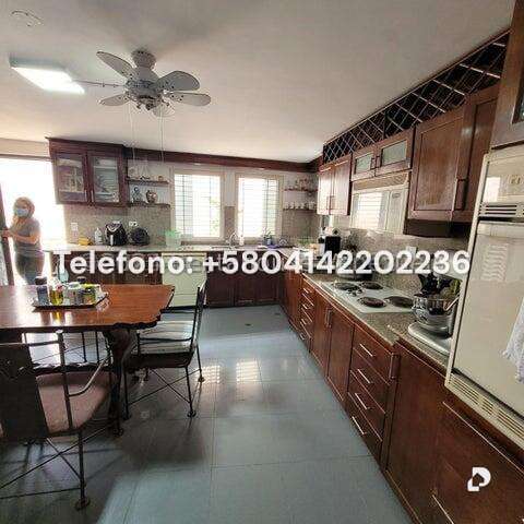 Casa en Cumbres de Curumo, Caracas – 10