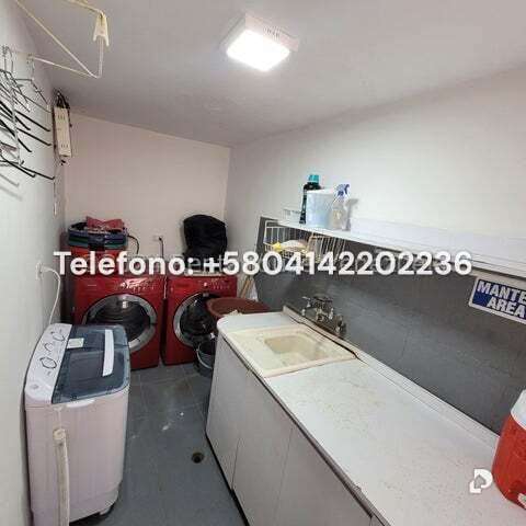 Casa en Cumbres de Curumo, Caracas – 12