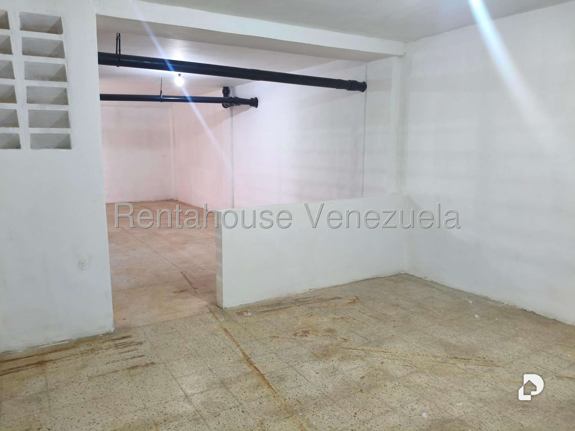 Galpón en Maripérez, Caracas – 19