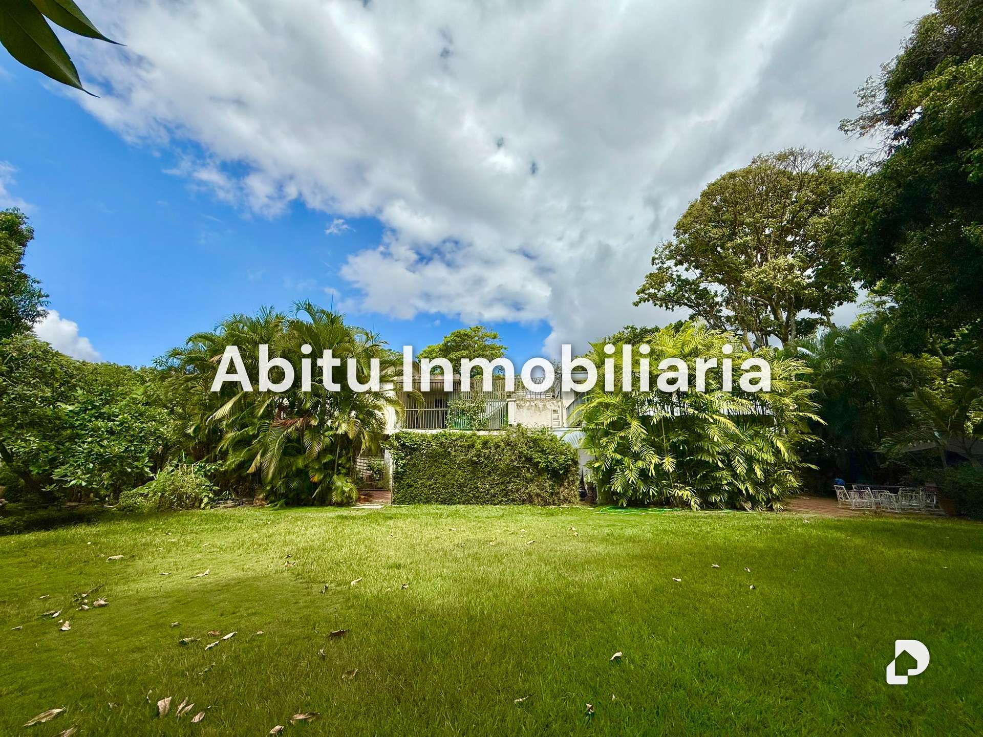 House in La Floresta, Caracas – 7