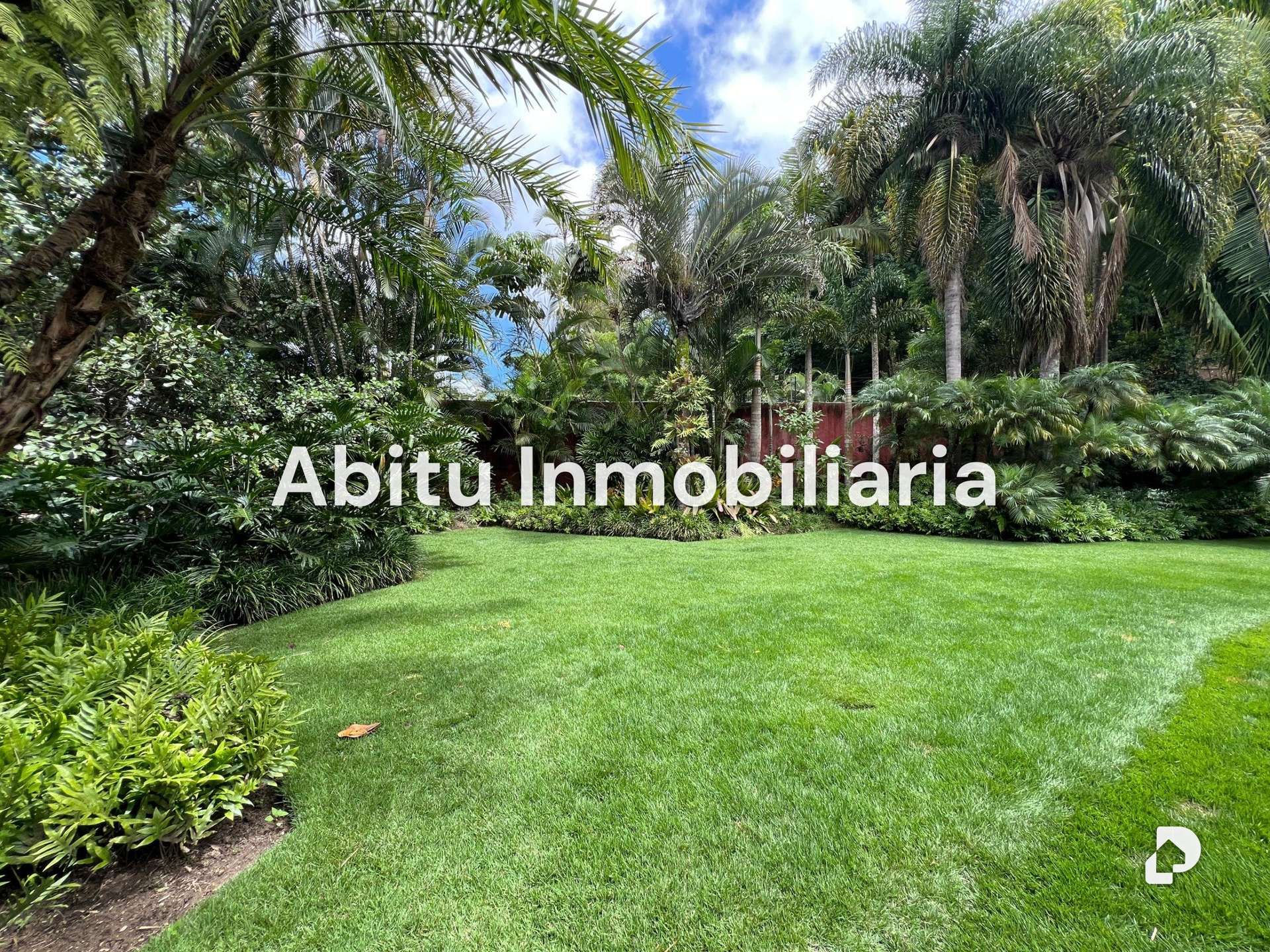 Casa en Alto Hatillo, Caracas – 26