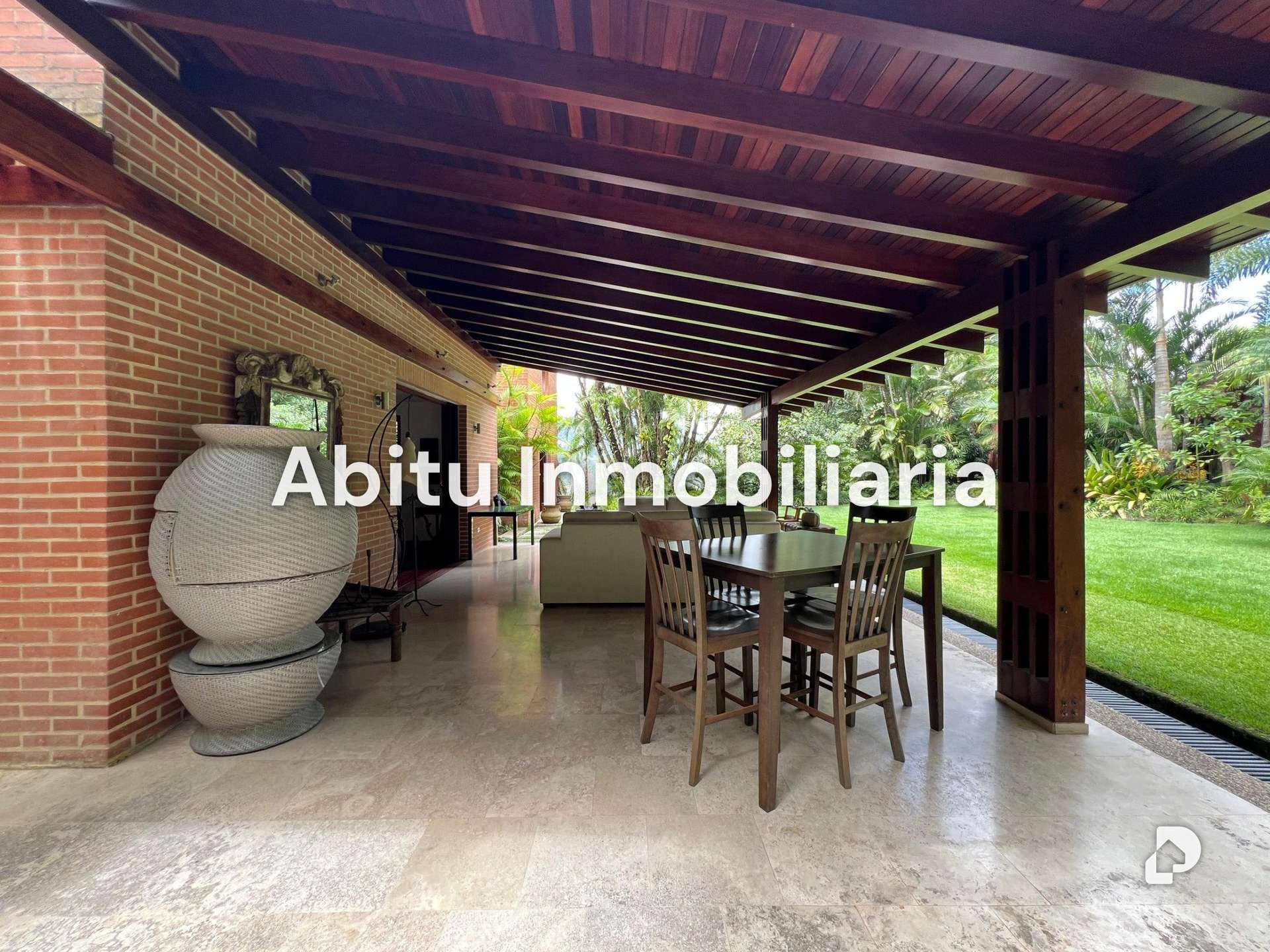 Casa en Alto Hatillo, Caracas – 21