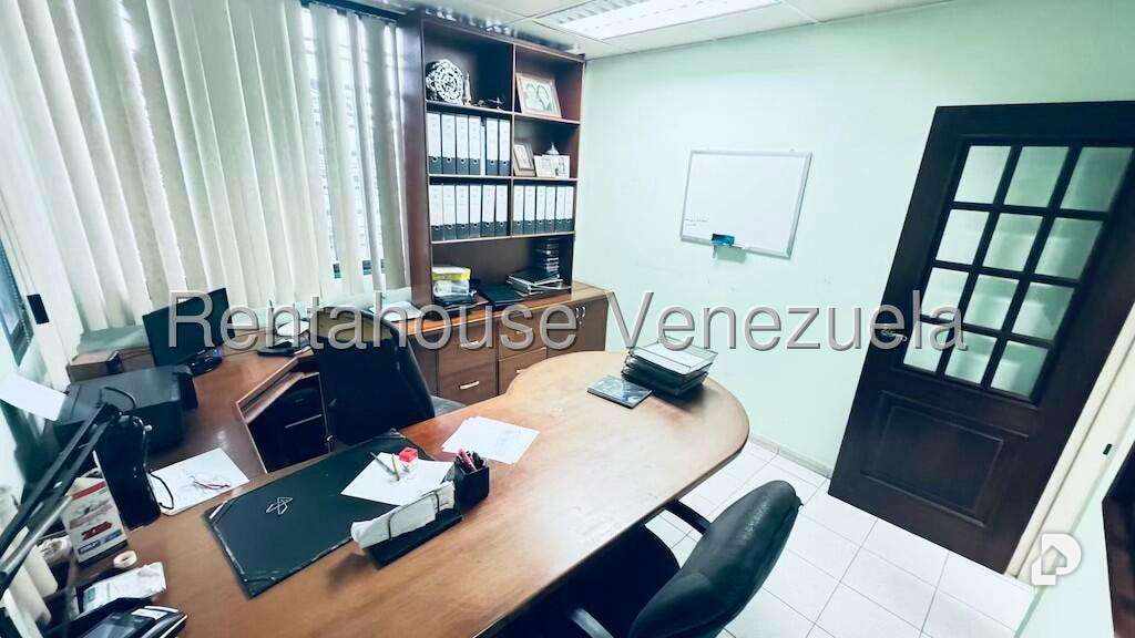Edificio en Parroquia La Candelaria, Caracas – 11