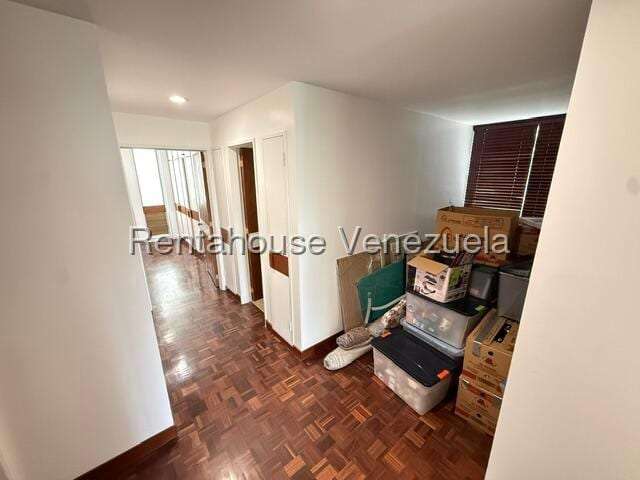 Apartamento en San Román, Caracas