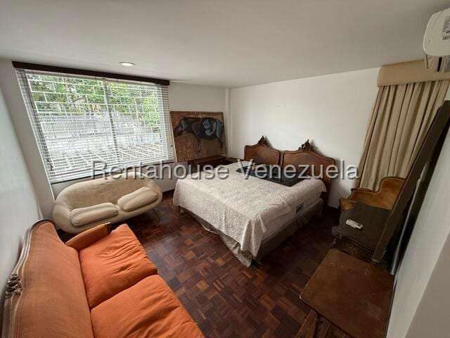Apartamento en San Román, Caracas
