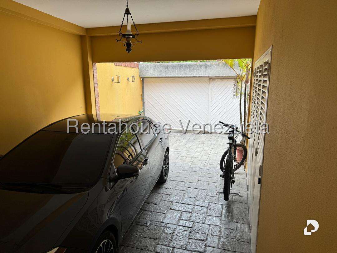 Casa en Alto Hatillo, Caracas – 8