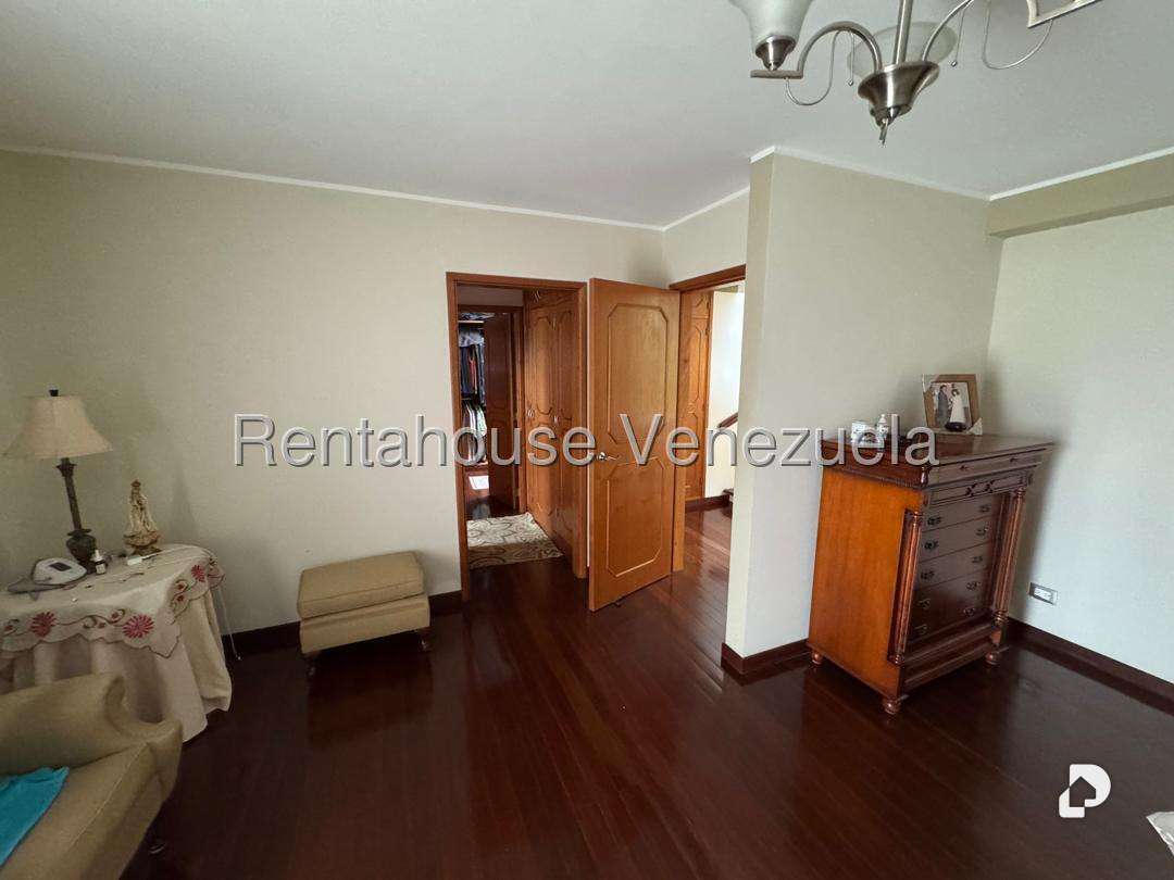 Casa en Alto Hatillo, Caracas – 22