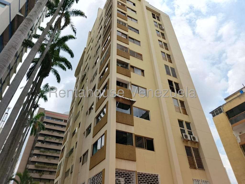 Apartamento en Los Palos Grandes, Caracas - 1