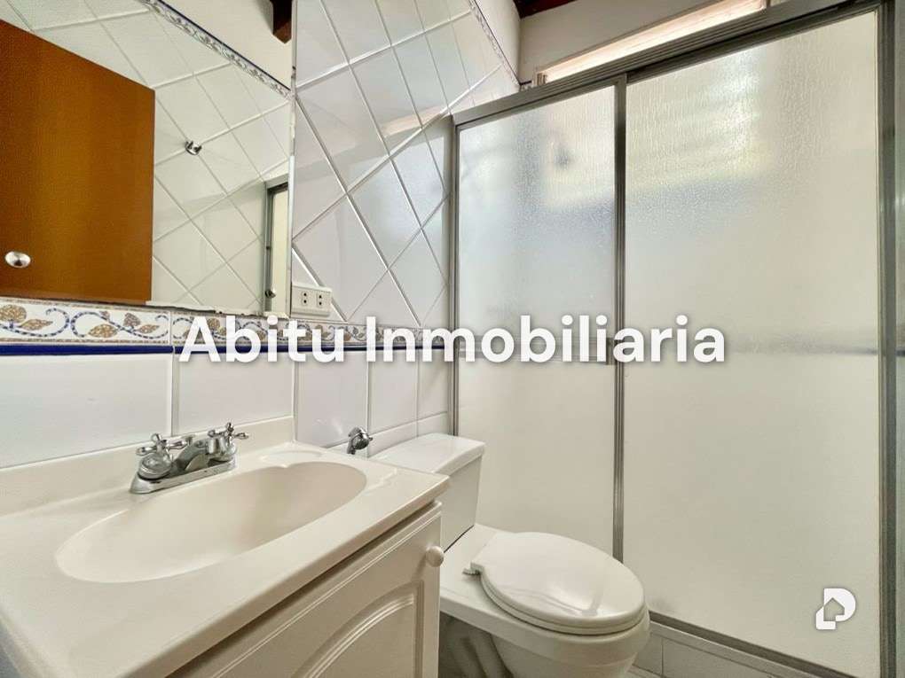 House in Los Chorros, Caracas – 12