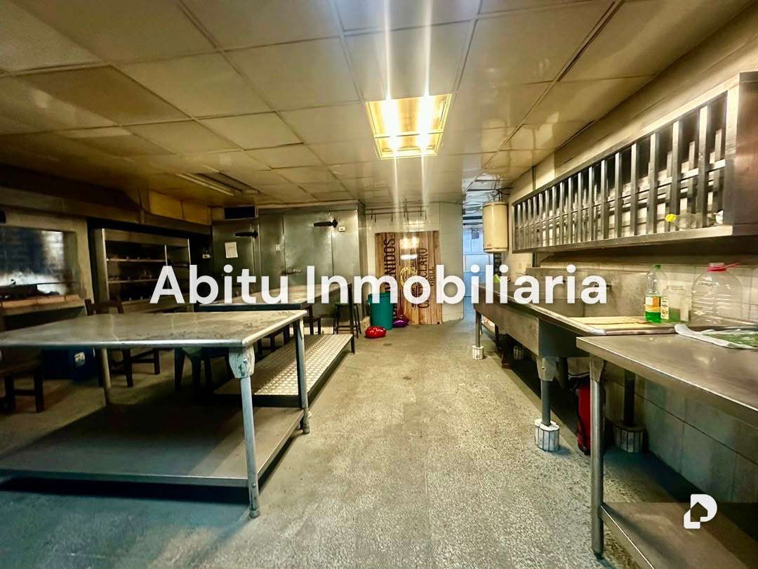 Local comercial en La Urbina, Caracas – 10