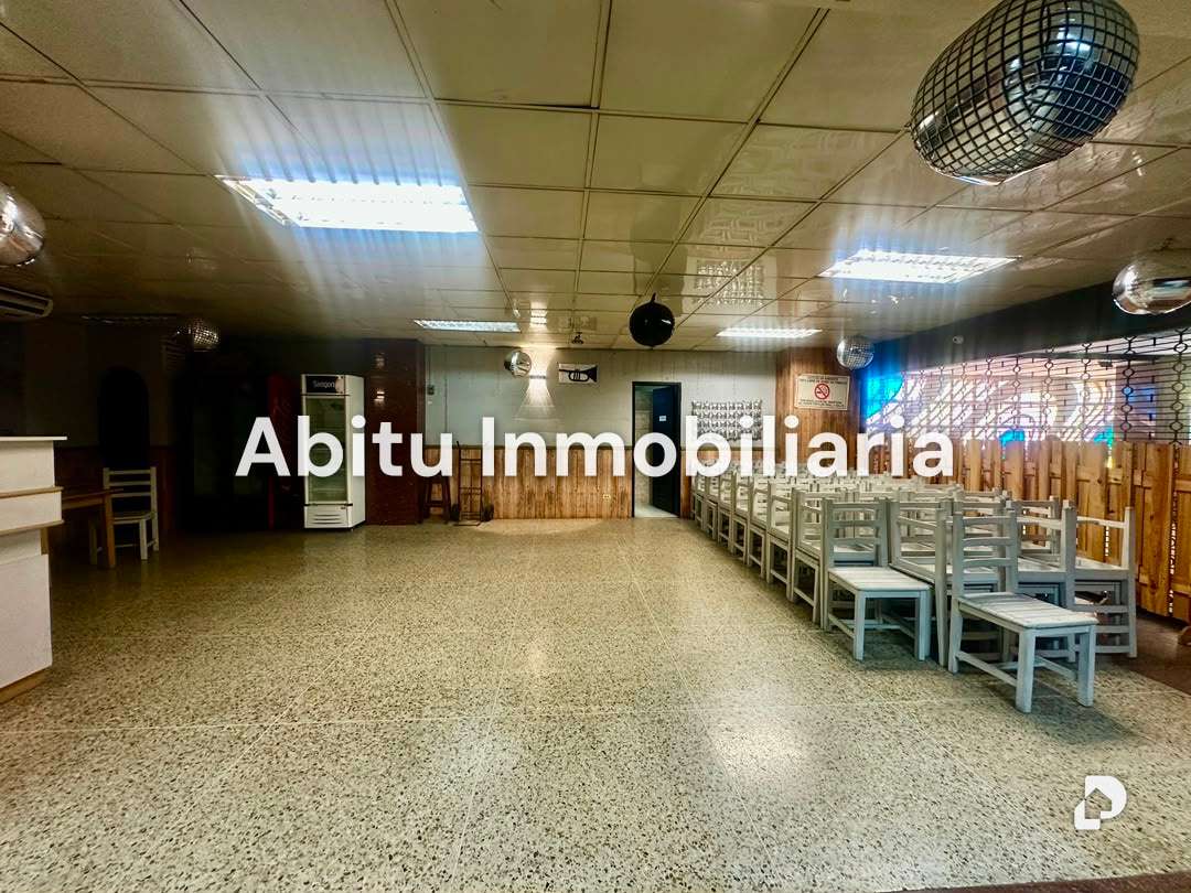 Local comercial en La Urbina, Caracas – 9