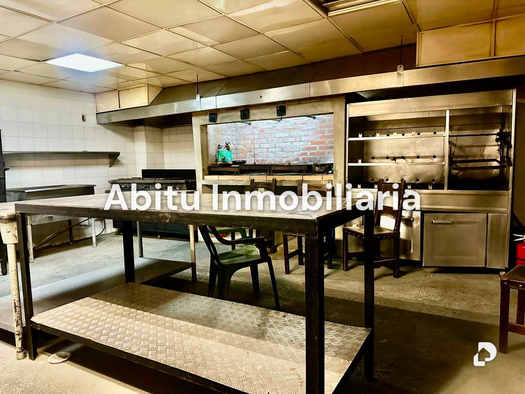Local comercial en La Urbina, Caracas – 6