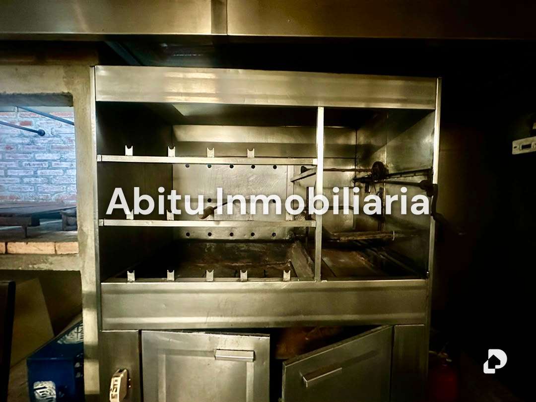 Local comercial en La Urbina, Caracas – 4