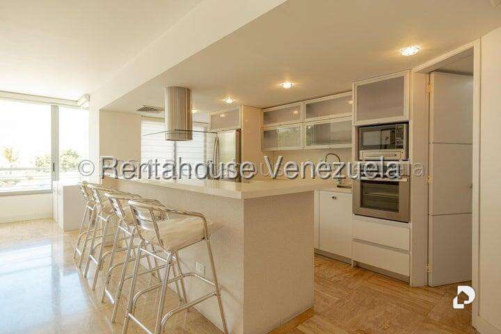 Apartamento en Lomas de Las Mercedes, Caracas – 18