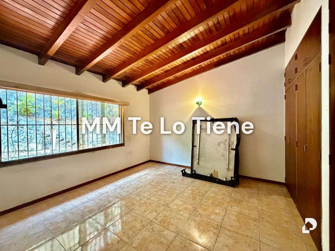 House in Alto Prado, Caracas – 29