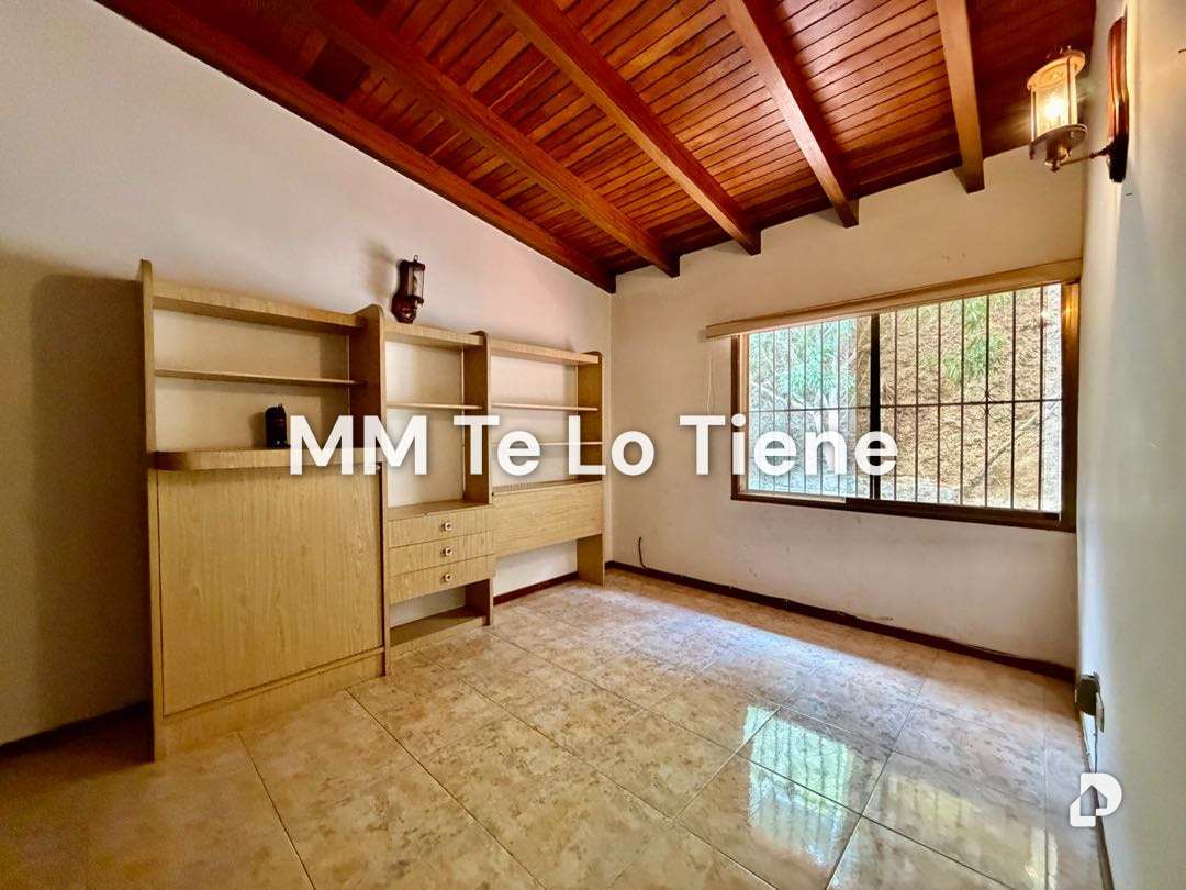 House in Alto Prado, Caracas – 31